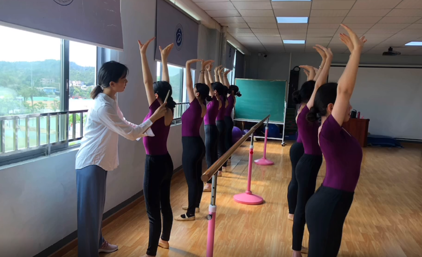 健康教育系(图14)