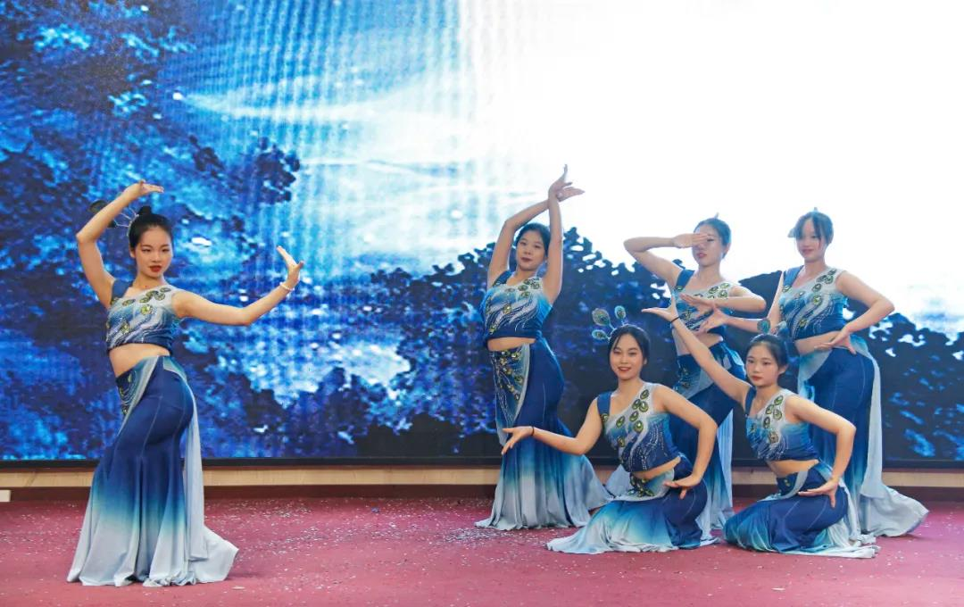 健康教育系(图20)