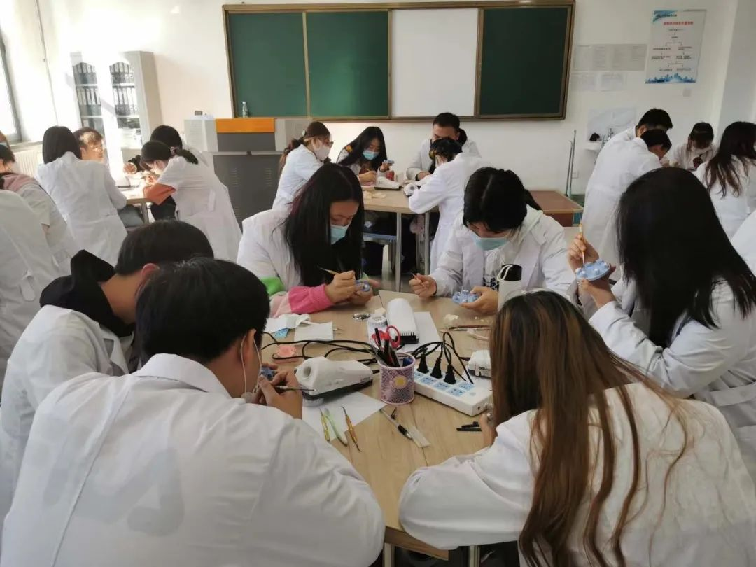 数字化口腔技术专业|中德双元制口腔教学实践基地，德标口腔全产业链体系（广东中心）(图11)